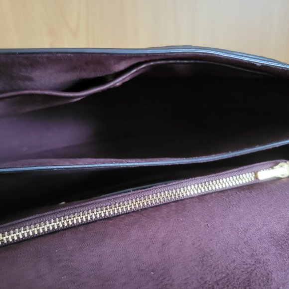 Coach Black and White Crossbody Bag with Gold Accent - Picture 5 of 12